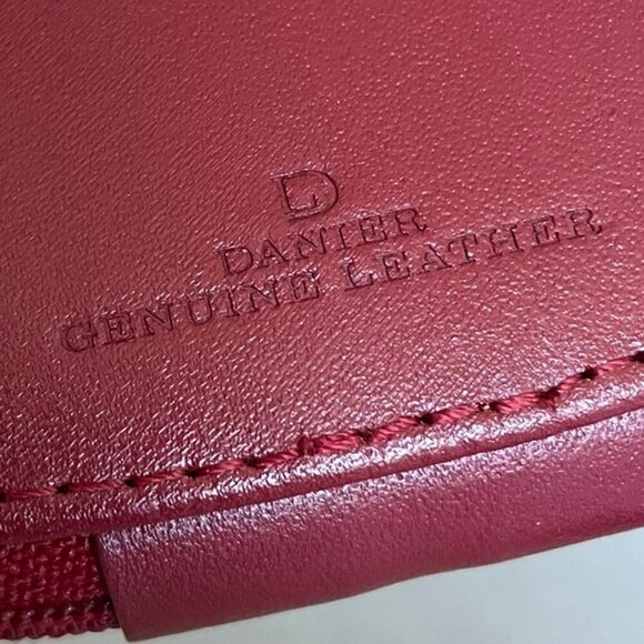 DANIER Genuine Leather Manicure Pouch Zipper Red Heart Mini 4 x 4 Inches, CLEAN - Picture 2 of 13